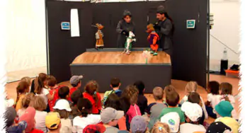 Les marionnettes au service de la sécurité routière des enfants